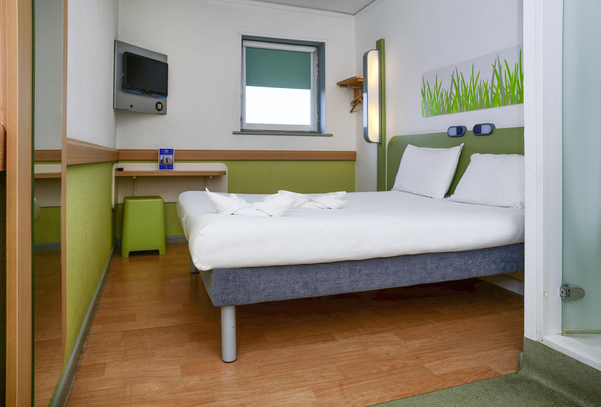 Ibis Budget Tours Nord Экстерьер фото