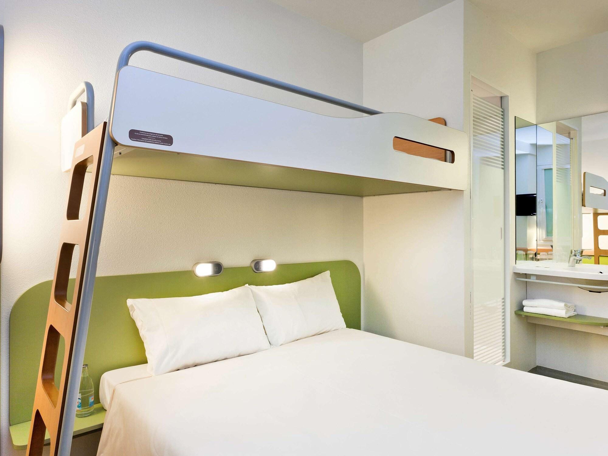 Ibis Budget Tours Nord Экстерьер фото