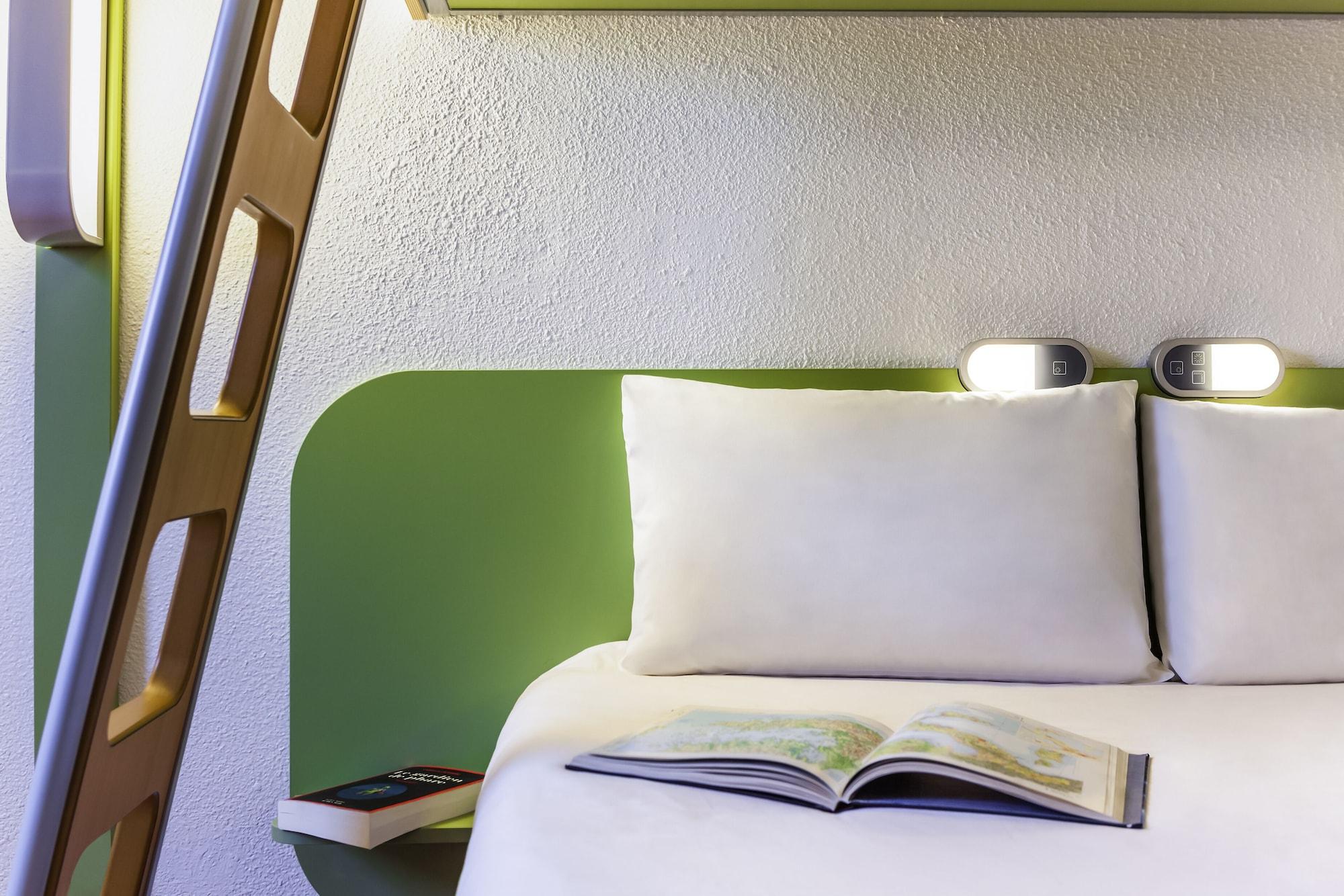 Ibis Budget Tours Nord Экстерьер фото