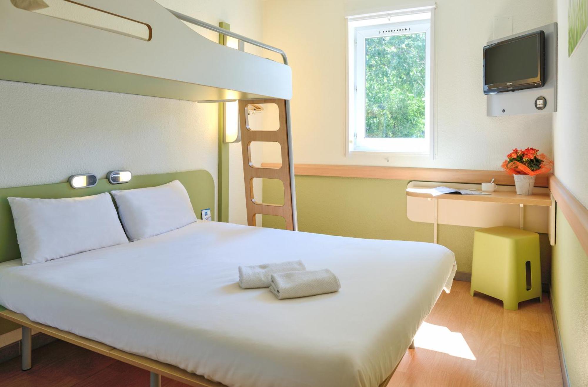 Ibis Budget Tours Nord Экстерьер фото