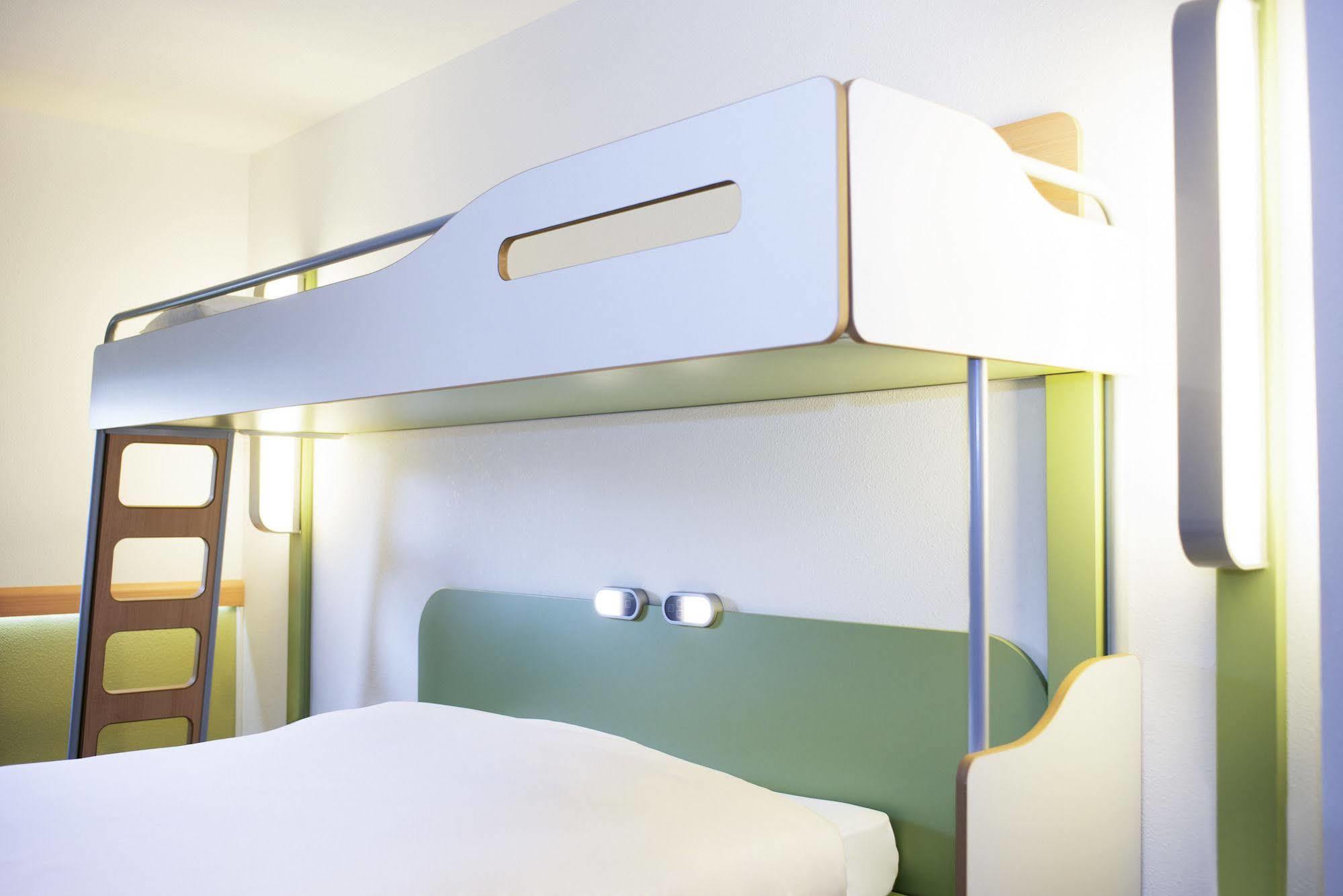 Ibis Budget Tours Nord Экстерьер фото